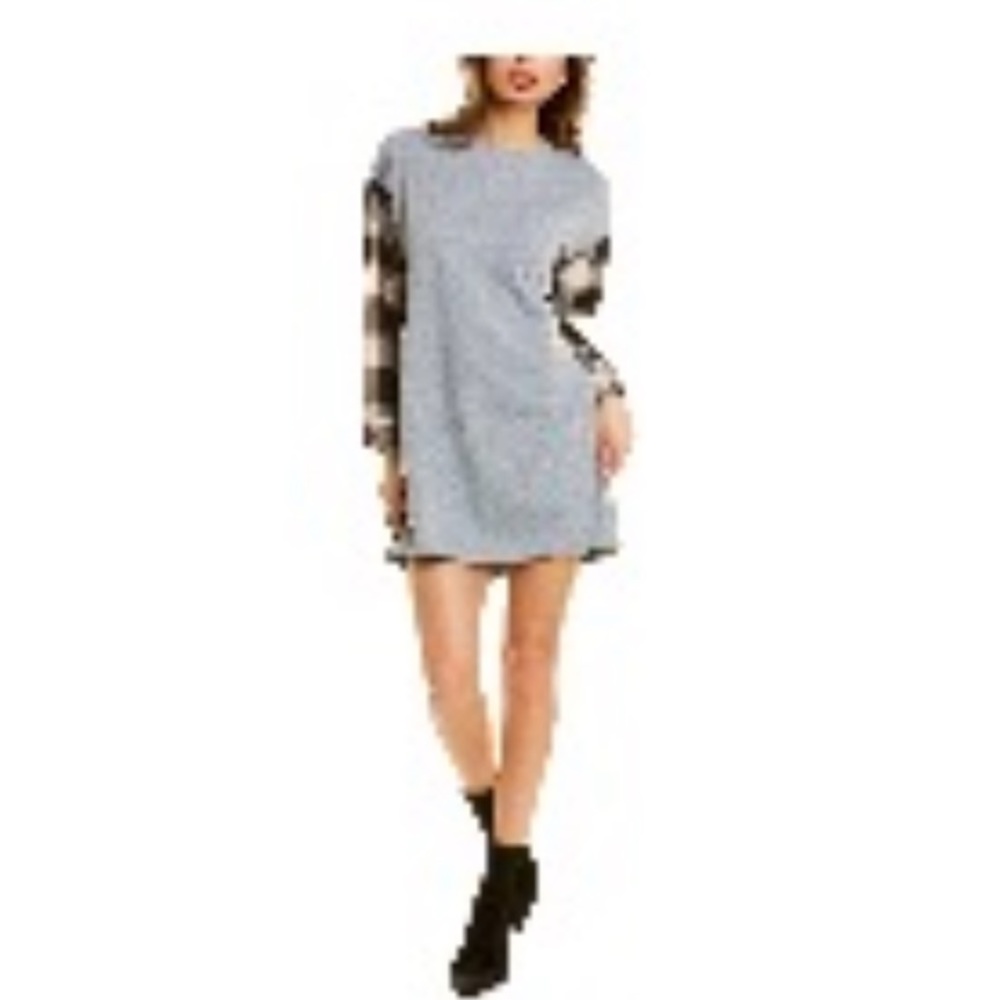 Checked sleeves